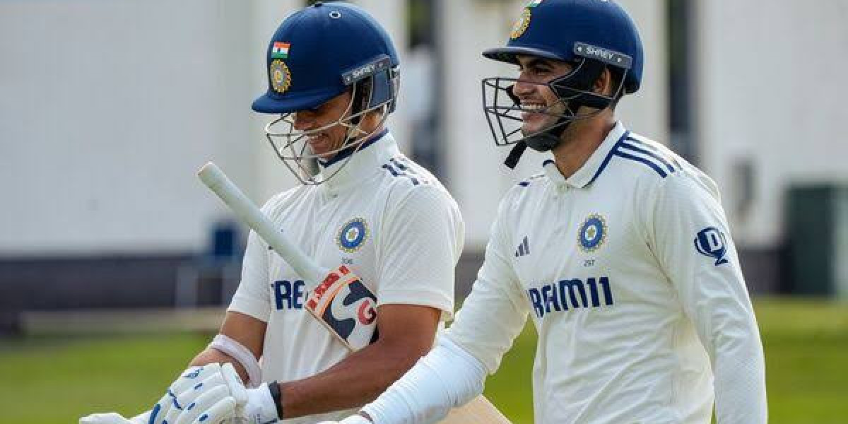 New-Look India Makes Strong Start in First Test Against England | News