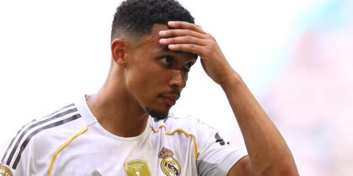 Real Madrid News Roundup - Los Blancos Lead Pachuca in Club World Cup - Mbappé Sidelined and Summer Transfer Update | Ne