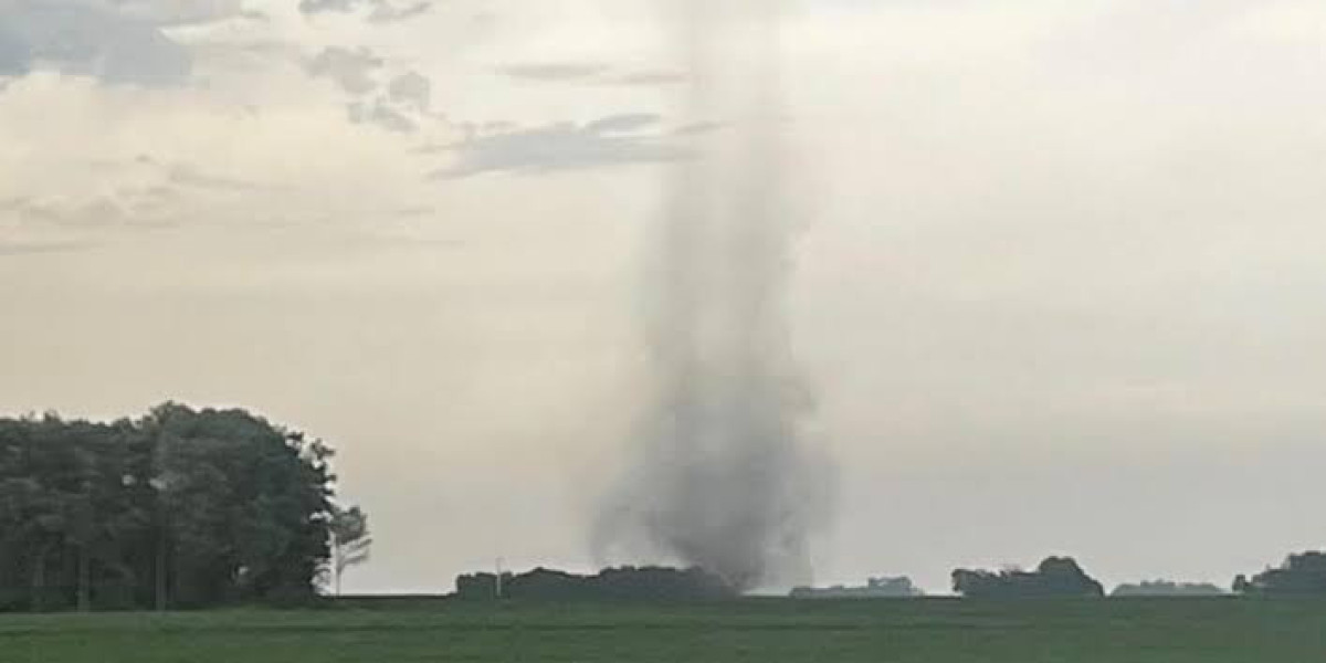 Tornadoes Touch Down in Minnesota - Causing Widespread Power Outages | News