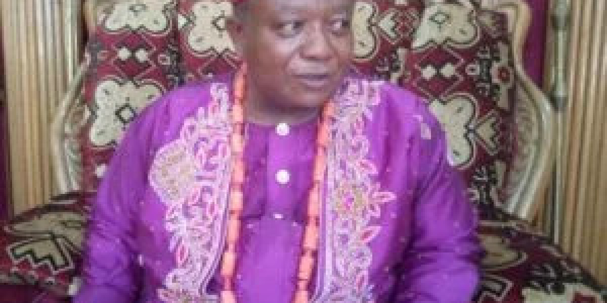 Eze Dr. Michael Chukwuneme Idigo V: A Modern Monarch Navigating Tradition and Controversy in Aguleri