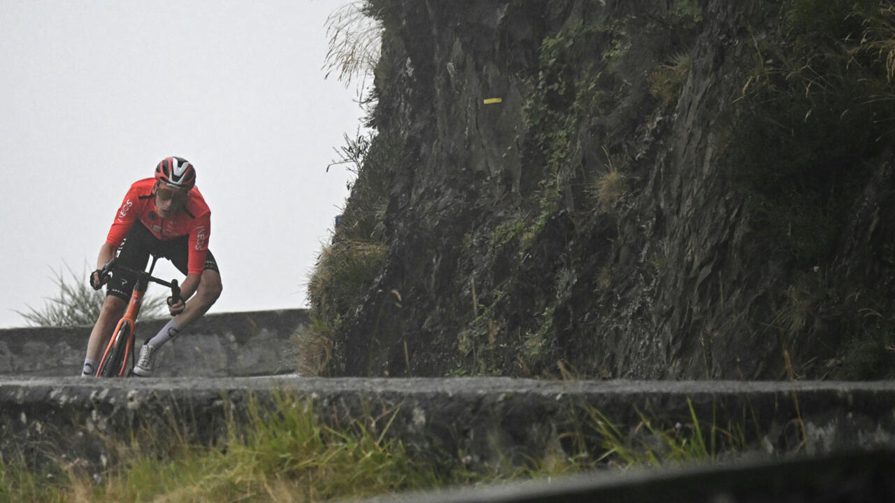 Dutch rider Thymen Arensman wins Tour de France stage 14, Pogacar retains yellow jersey