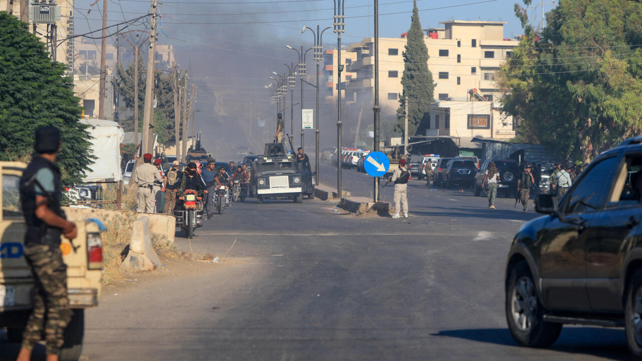 Syrian government forces set to enter city of Sweida after deadly sectarian clashes
