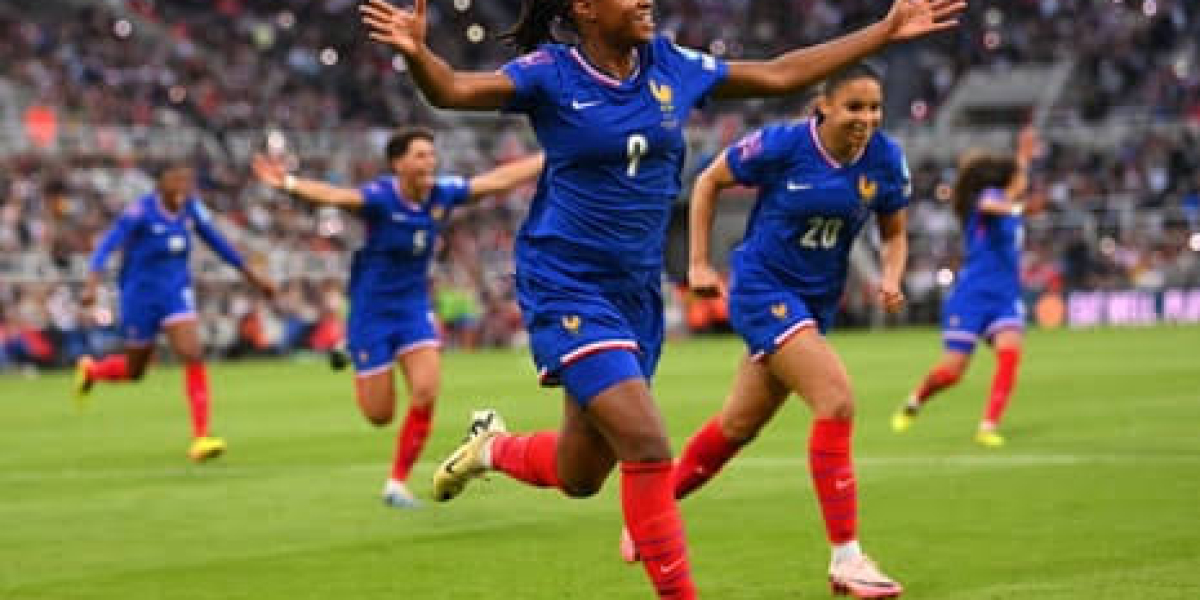 France Dominates England in 2-0 Victory at Women's EURO 2025 Opener | News