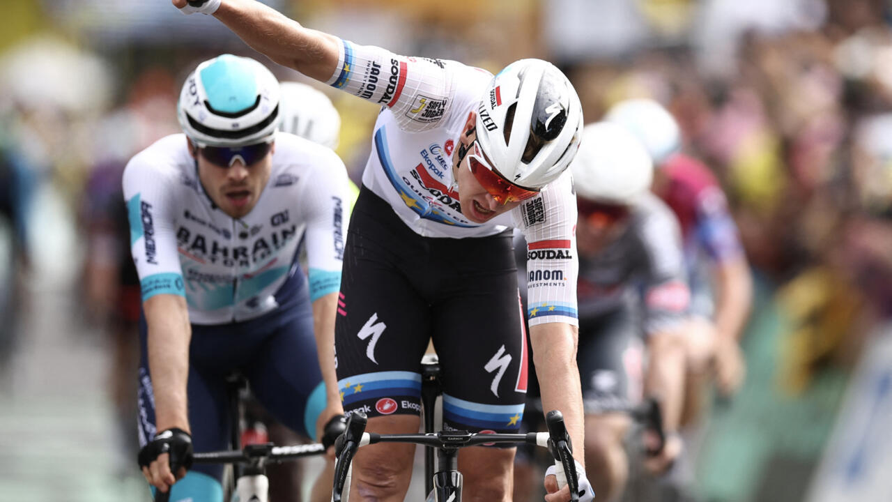 Tim Merlier Wins Crash-Marred Tour de France Stage 3 - Sports