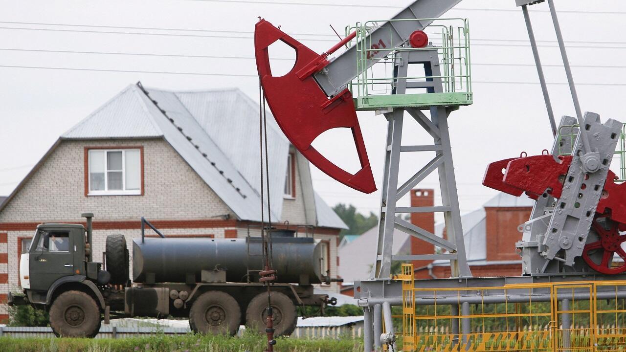 Ukraine hits one of Russias largest oil refining complexes with explosive drone attack - France 24