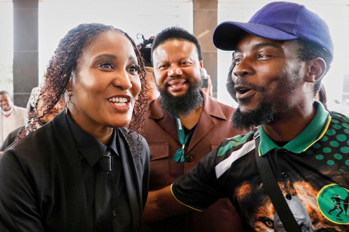 Afrique du Sud : une des filles de l’ex-président Jacob Zuma accusée d’avoir enrôlé de force des hommes dans l’armée russe