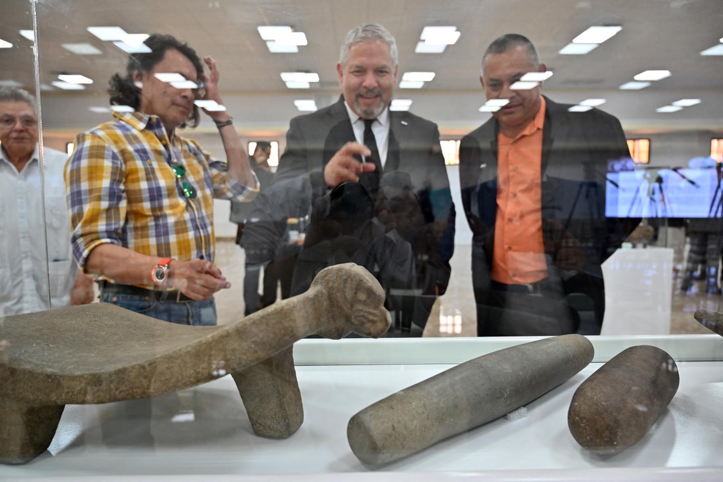 Le Sénat approuve une loi-cadre afin de faciliter les restitutions coloniales aux pays d’origine