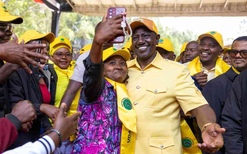 Ruto sells Singapore dream in Sagana, promises more projects  - The Standard