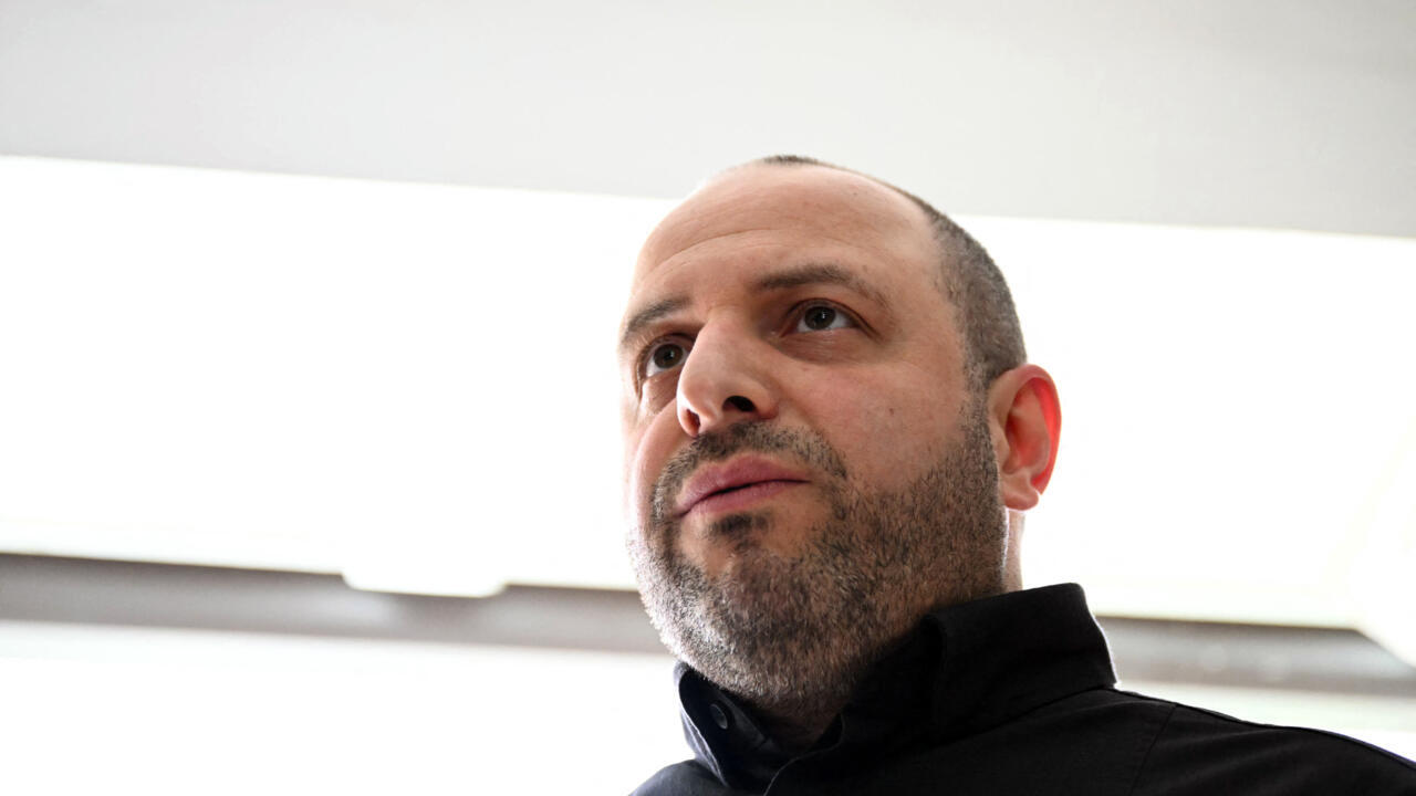 Live: Ukrainian negotiator to meet US team ahead of fresh Russia talks, Zelensky says - France 24