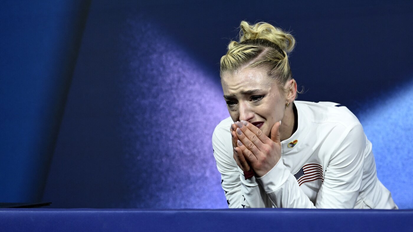 Figure skating: Amber Glenn stumbles, Alysa Liu soars on night 1 : NPR
