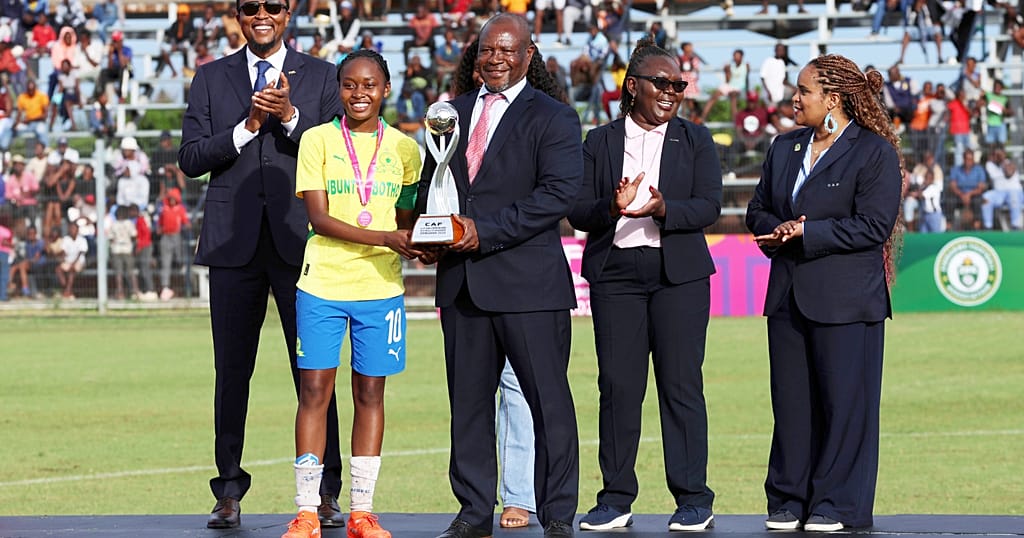 Football tournament in Zimbabwe spreads awareness of cervical cancer | Africanews