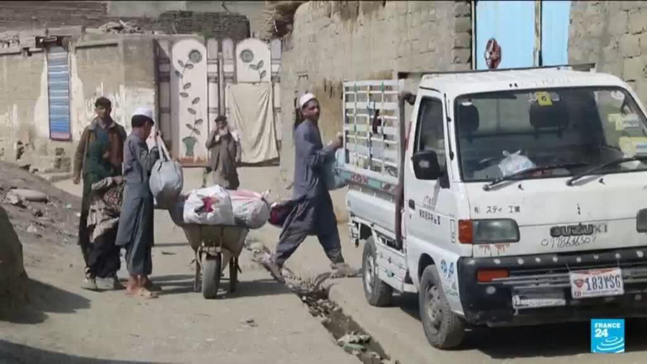 Thousands of Afghans displaced by conflict with Pakistan - France 24