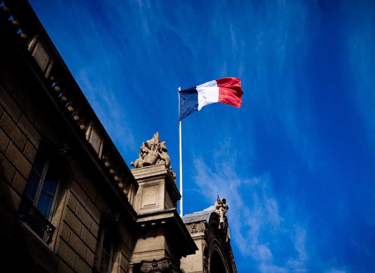 France to ditch Windows for Linux to reduce reliance on US tech | TechCrunch